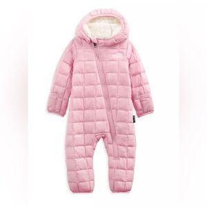 The North Face Unisex ThermoBall Coverall  Light Pink Snowsuit Baby 0-3mo